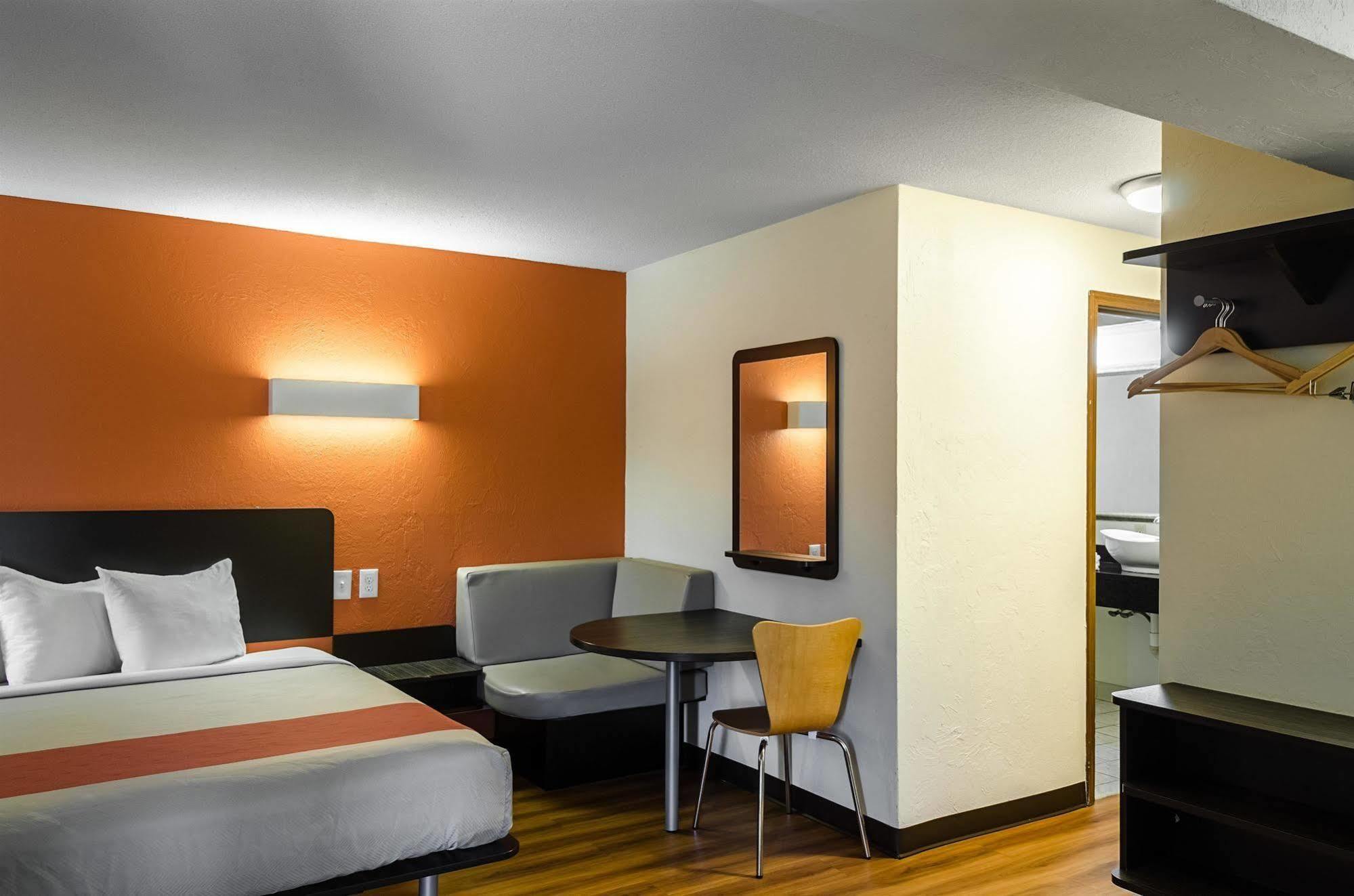 Motel 6 - Westborough Boston Northborough 外观 照片
