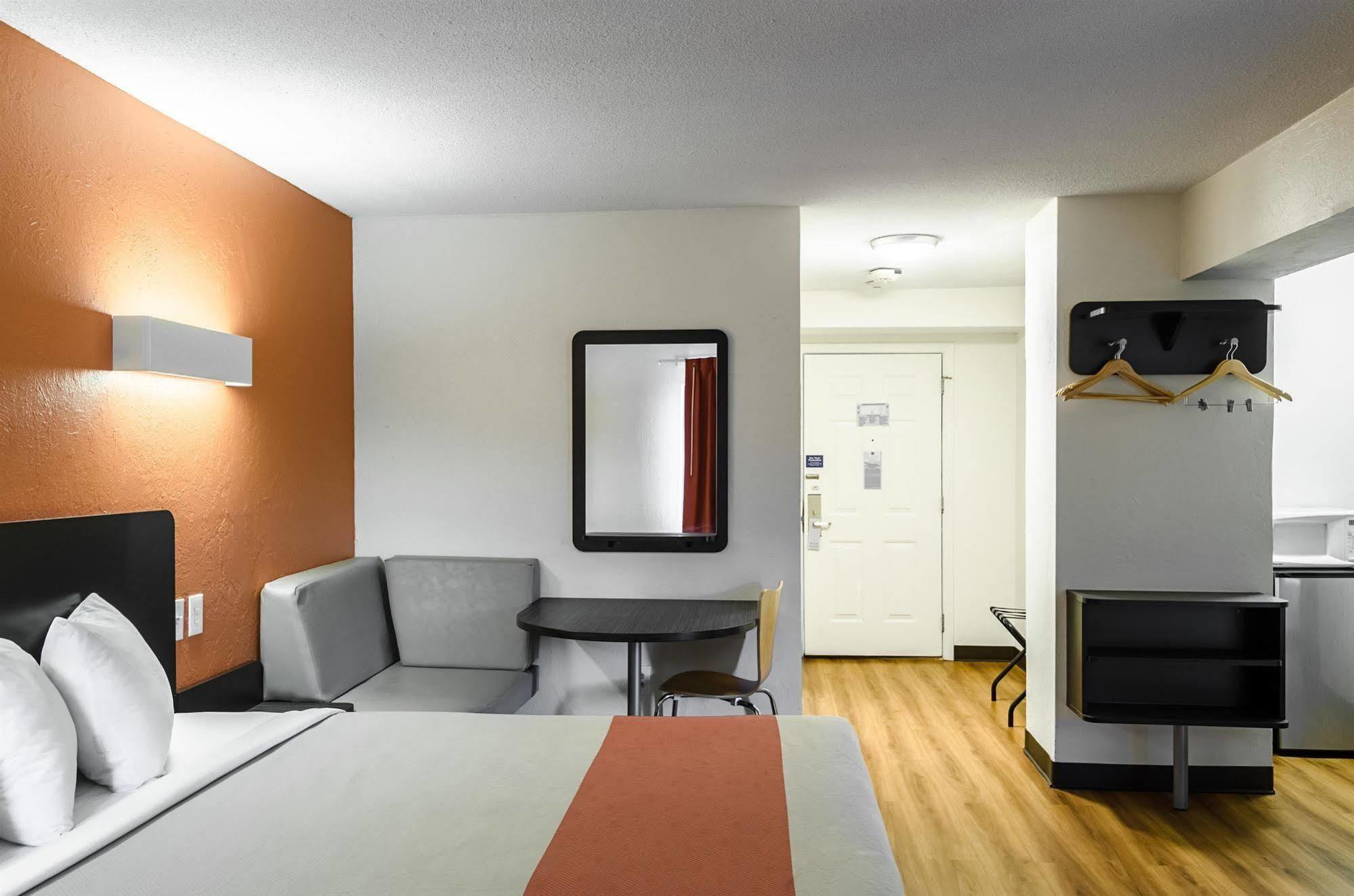 Motel 6 - Westborough Boston Northborough 外观 照片