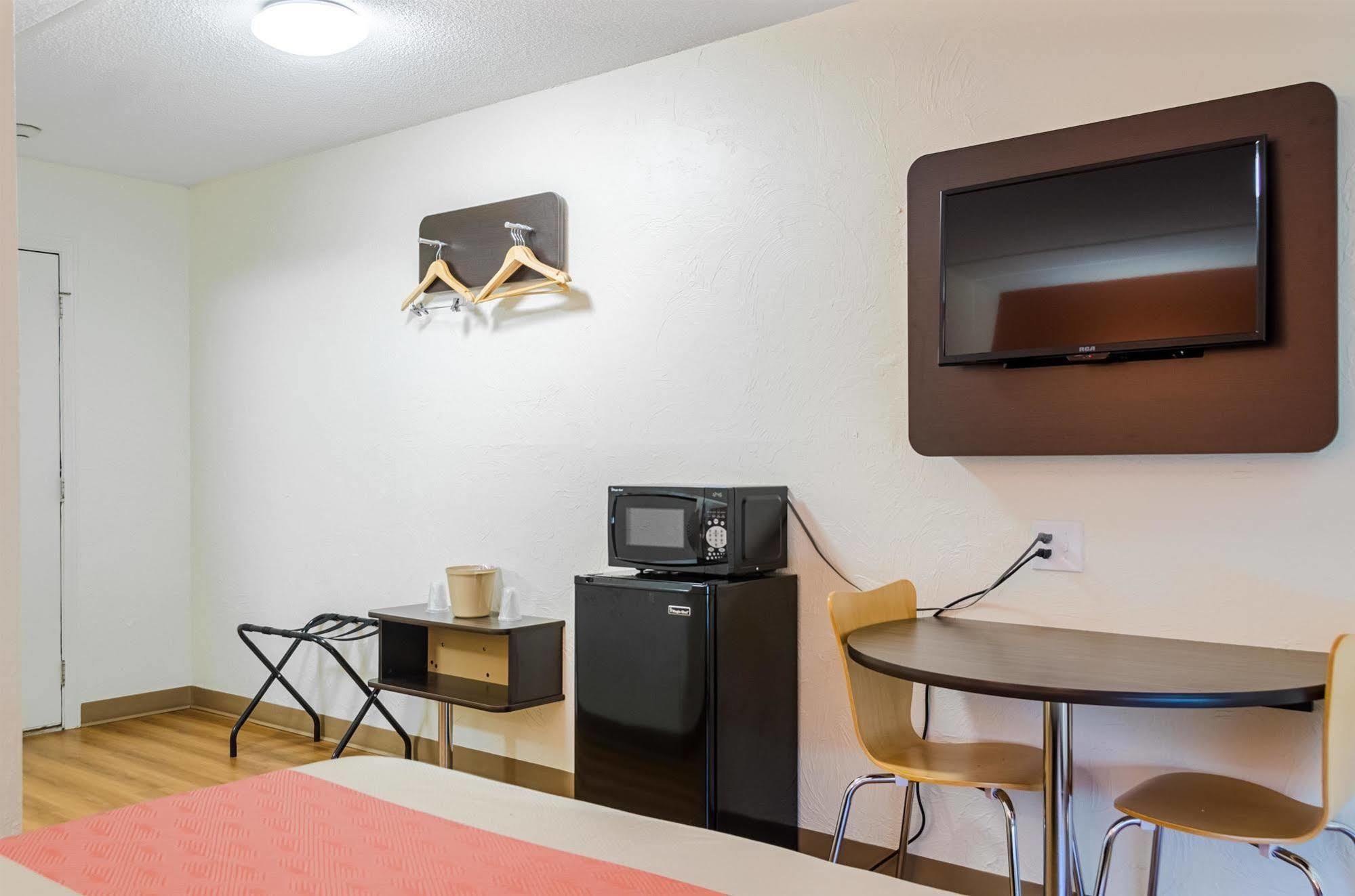Motel 6 - Westborough Boston Northborough 外观 照片